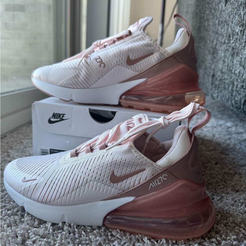 Nike Women's Air Max 270 Rose Sneakers size 6.5 women